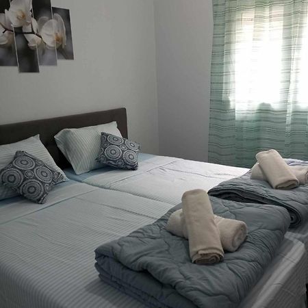 Вилла Aniel'S Cosy House Пефкохори Экстерьер фото